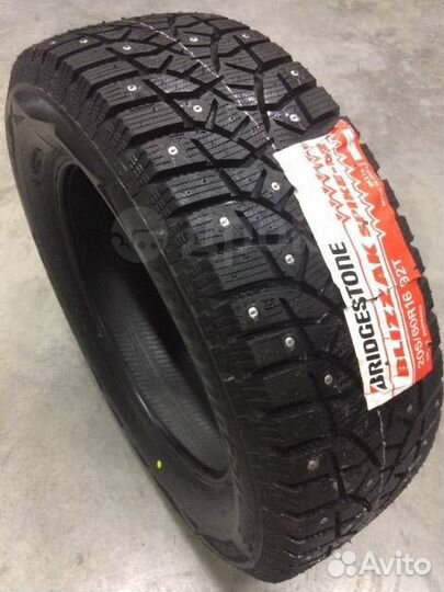 Bridgestone Blizzak Spike-02 SUV 235/65 R17 108T