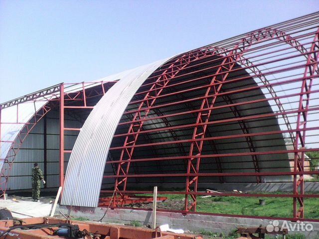 Арочные и прямостеные ангары