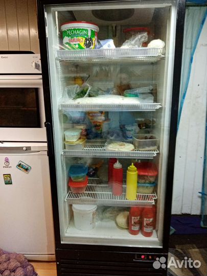 Холодильная витрина