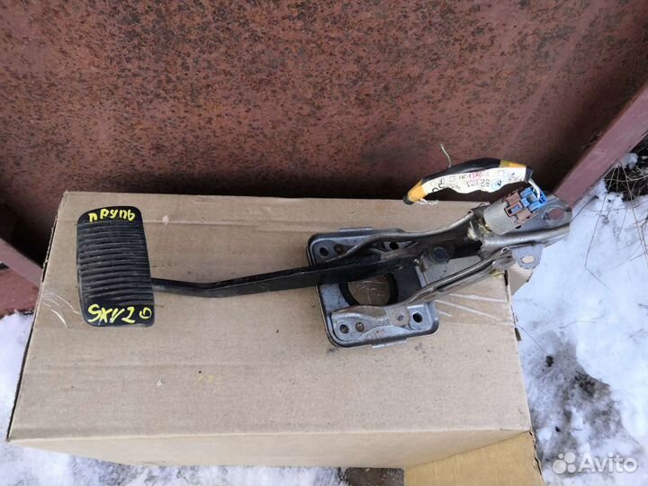 Педаль тормоза toyota под АКПП