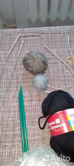 Спицы, крючки для вязания