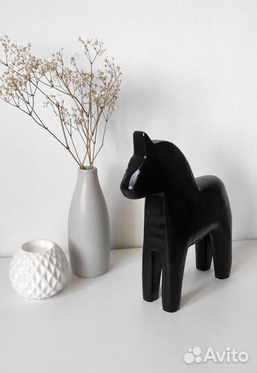 Лошадь IKEA Икеа Финансиэлл статуэтка