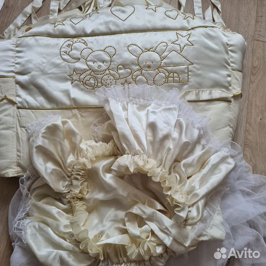 Бортики и балдахин в кроватку