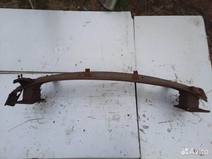 Усилитель бампера Kia Sorento