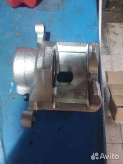 Суппорт тормозной хоонда црв 1