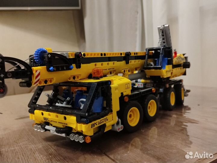 Lego Technic 42108 собранный