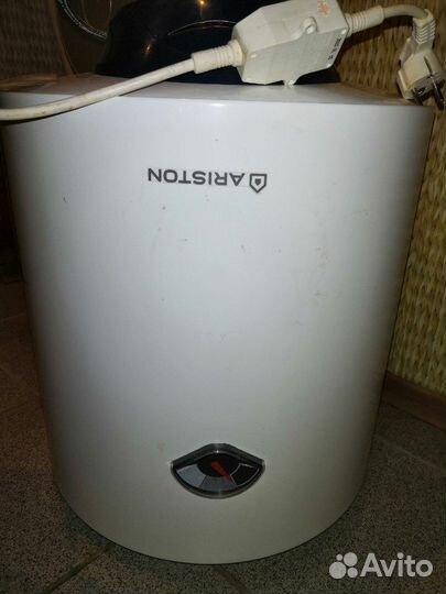Накопитель электрический 50 литров Ariston