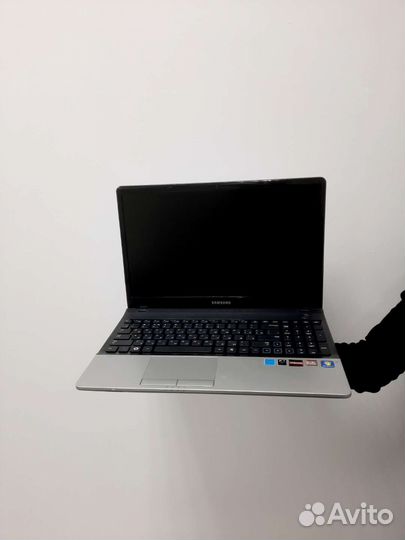 Отличный ноутбук Samsung 305Е5а