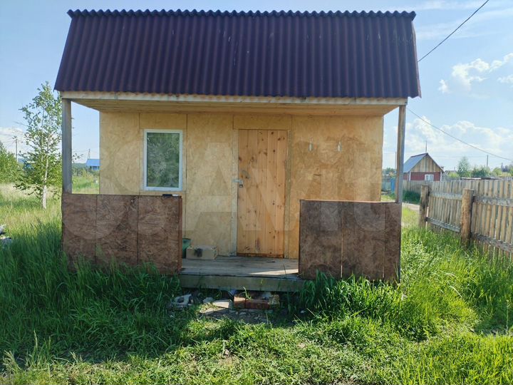 Дача 12 м² на участке 6 сот.