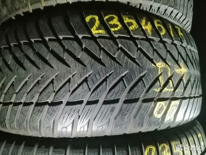 Goodyear Eagle Ultra Grip GW-3 235/45 R17
