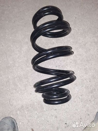 Передняя пружина на мерседес 639