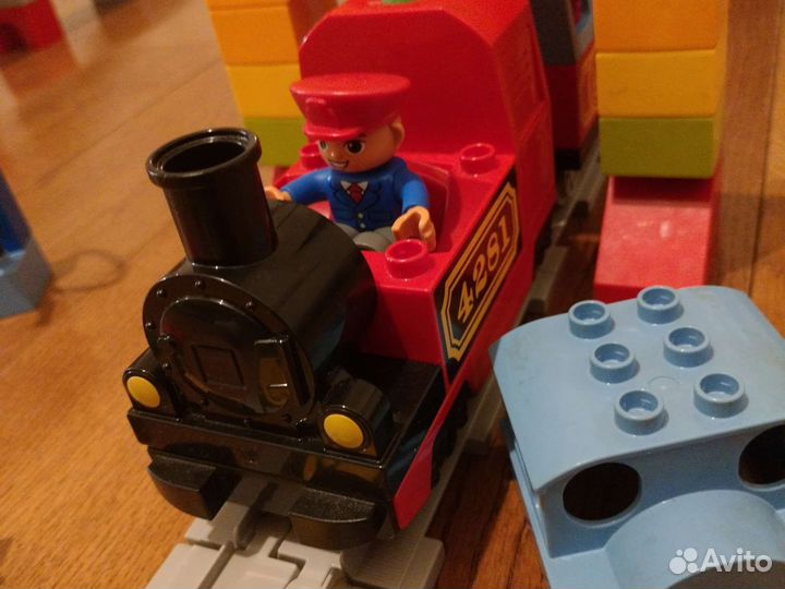 Lego duplo поезд