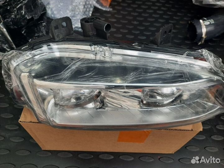 Фара противотуманная range rover evoque