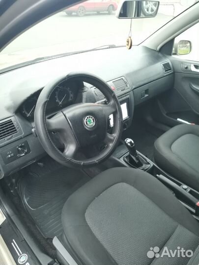 Skoda Fabia 1.2 МТ, 2005, 250 000 км