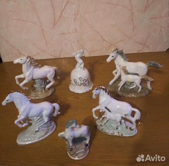 Фарфоровые фигурки 
