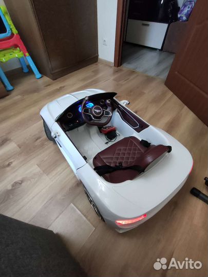 Детский электромобиль bentley