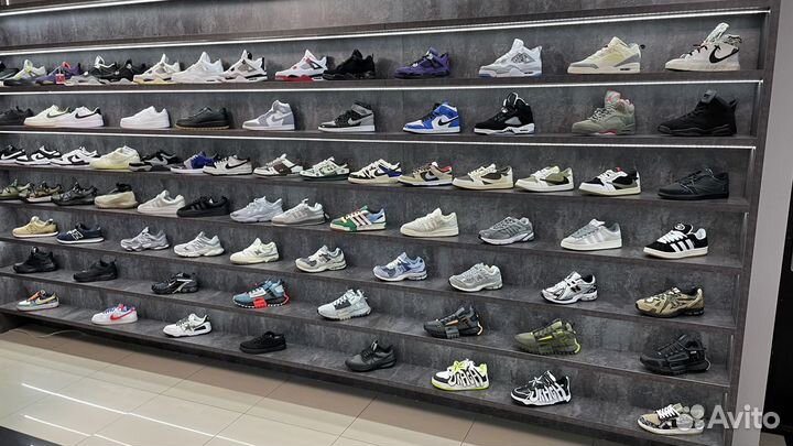 Магазин с брендовой обуви/одежды в Саратове