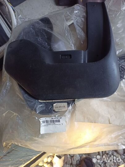 Брызговики передние Шкода рапид