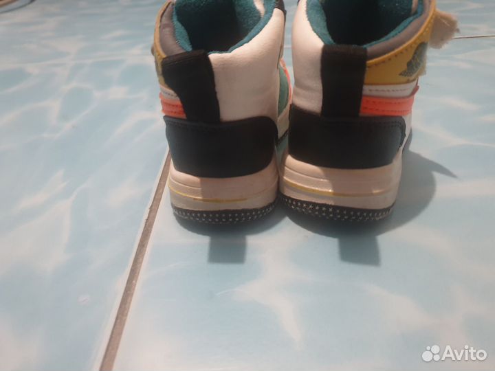 Кроссовки для девочки 22 размер