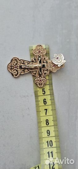 Золотой крест