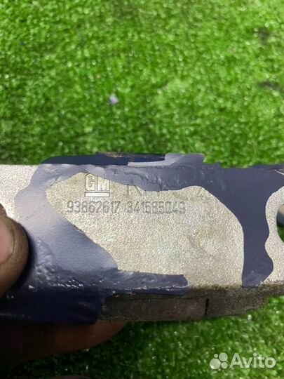 Петля крышки багажника Opel Astra J универсал