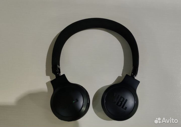 Беспроводные наушники jbl live 400BT