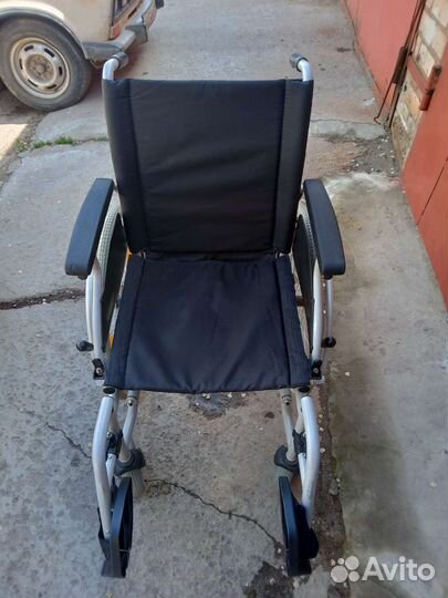 Инвалидная коляска
