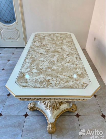 Стол голд, стулья минишейх, силики