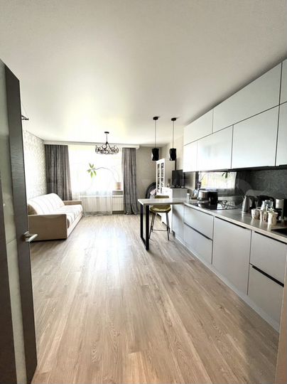 2-к. квартира, 67,2 м², 1/6 эт.