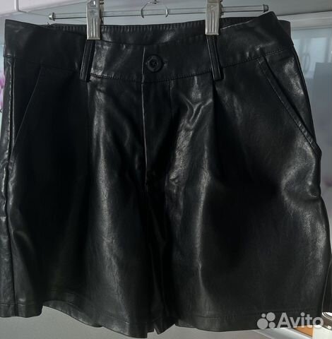 Кожаные шорты 46