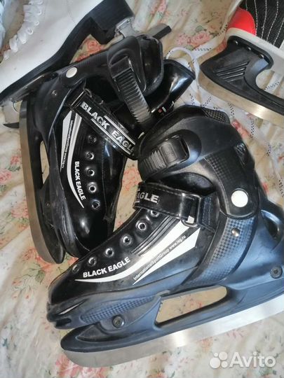 Коньки разные