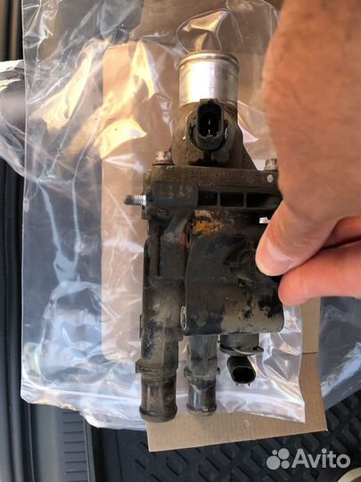 Продам термостат Aveo T300 (корпус + термостат)