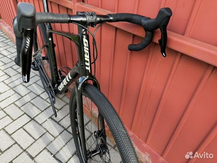 Велосипед Giant revolt sram axs