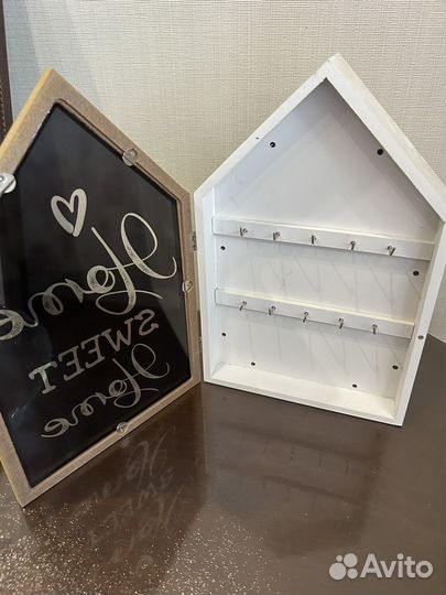 Ключница настенная с подсветкой