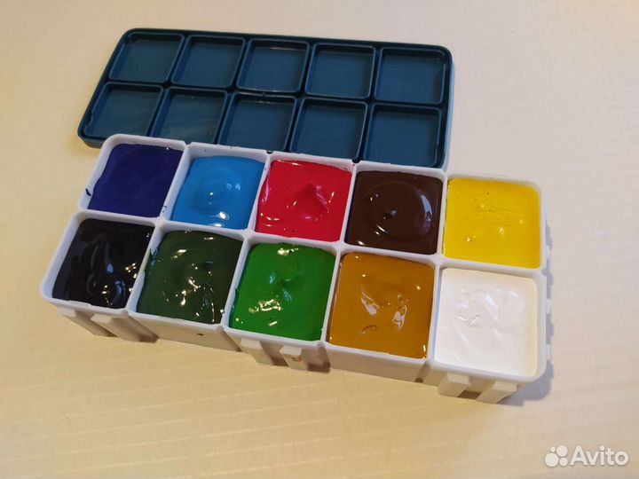 Набор гуаши в портативной коробке 10 цветов