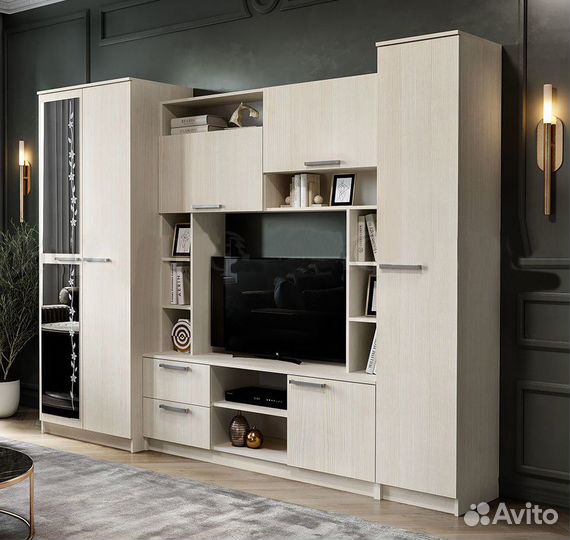 Стенка в гостиную