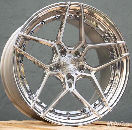 Диски кованые R20 GT Forged на Mercedes CLS