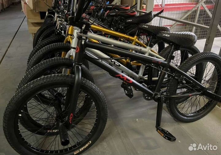 Трюковой велосипед BMX новый