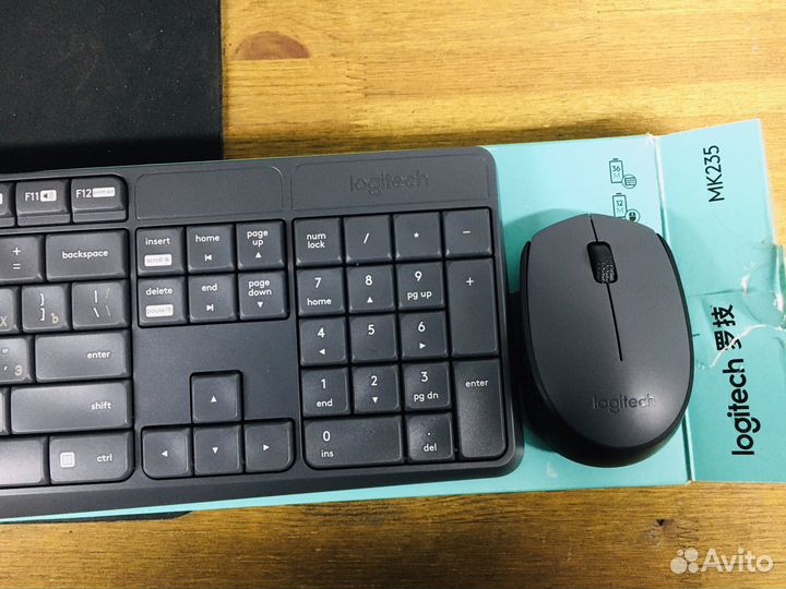 Клавиатура и мышь Logitech MK235