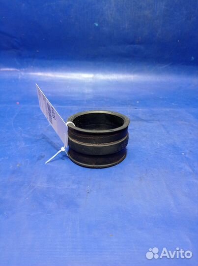 Патрубок воздухозаборника Mitsubishi Pajero Io