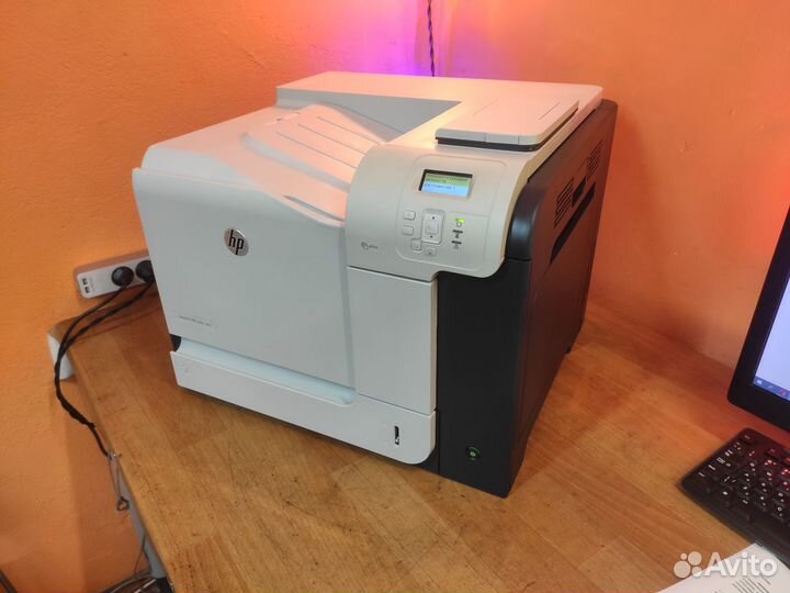 Цветной принтер HP LaserJet Enterprise 500 M551dn