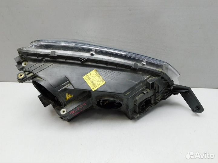 Фара левая Skoda Yeti