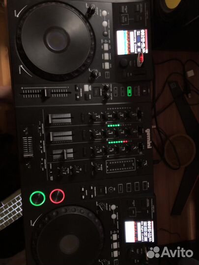 DJ контроллер Gemini cdmp-7000