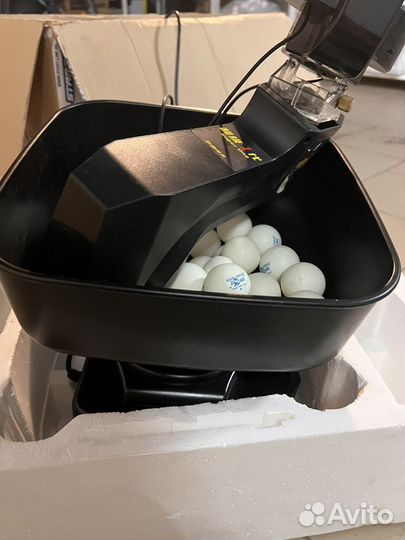 Тренажер для настольного тенниса