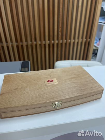 Акварельные краски белые ночи