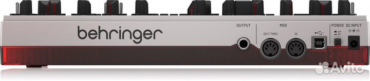 Аналоговый басовый синтезатор Behringer TD-3-MO-SR