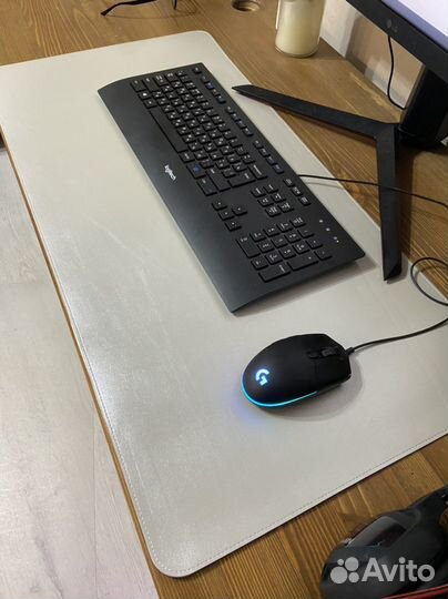 Большой коврик для мышки и клавиатуры