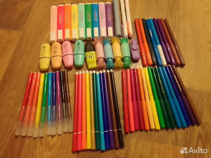 Рюкзак с канцтоварами и пеналами