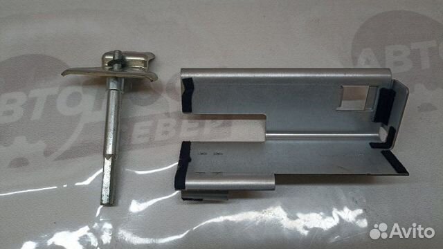 Крепление аккумулятора Volkswagen Touareg 7L