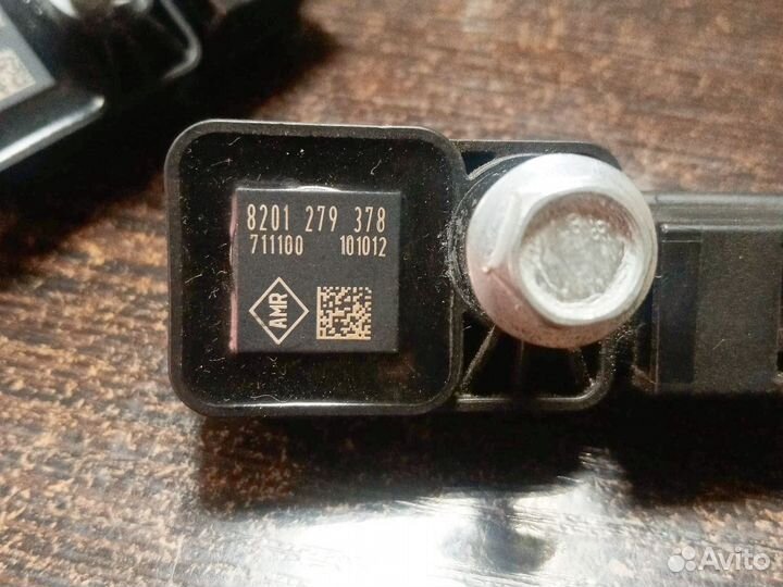 Датчик удара Renault. LADA